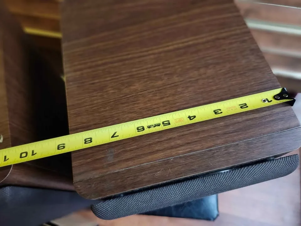 Speakers (2) image indicator(5)