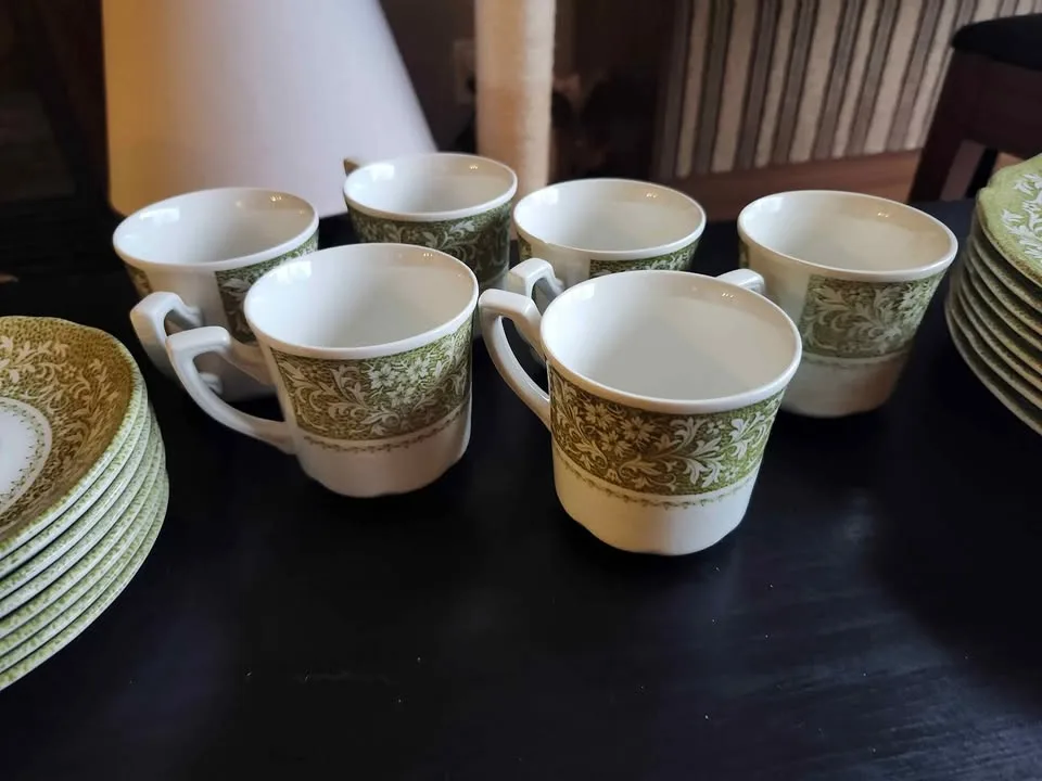 Dishes - 8 person set image indicator(5)