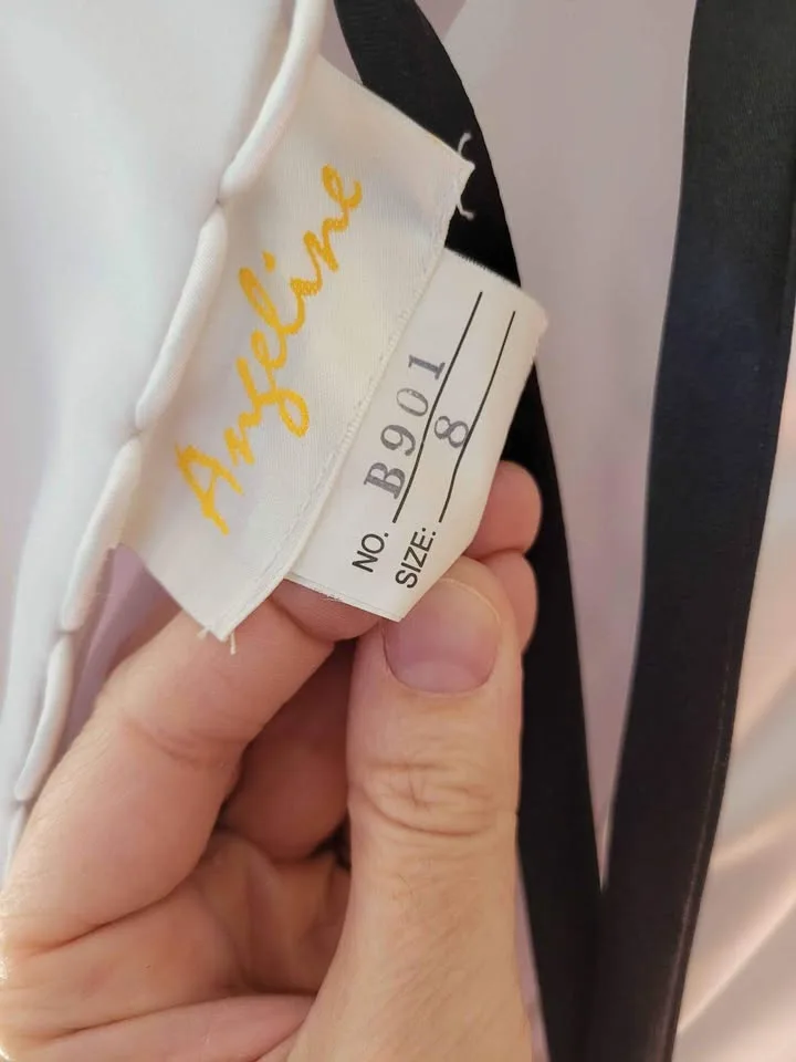 Wedding Dress for Sale image indicator(6)