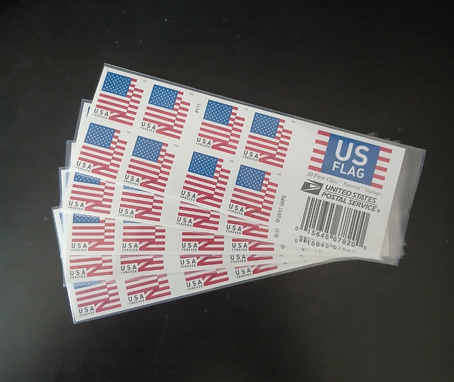 U.S. Flag - 2018 USPS Forever First Class Stamps - 100 pcs. - photo 2