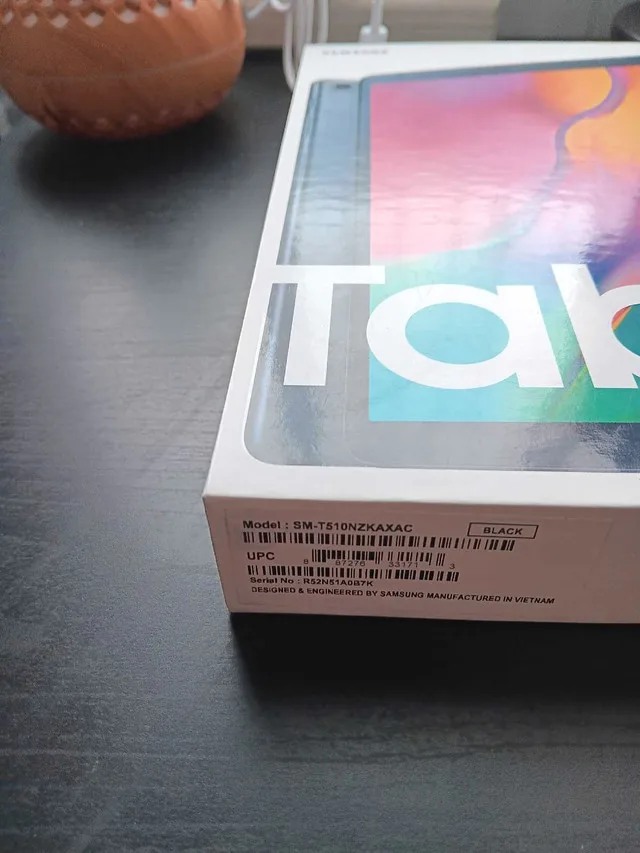 BRAND NEW / SEALED Samsung Galaxy Tab A 10.1" 32GB - Black image indicator(2)