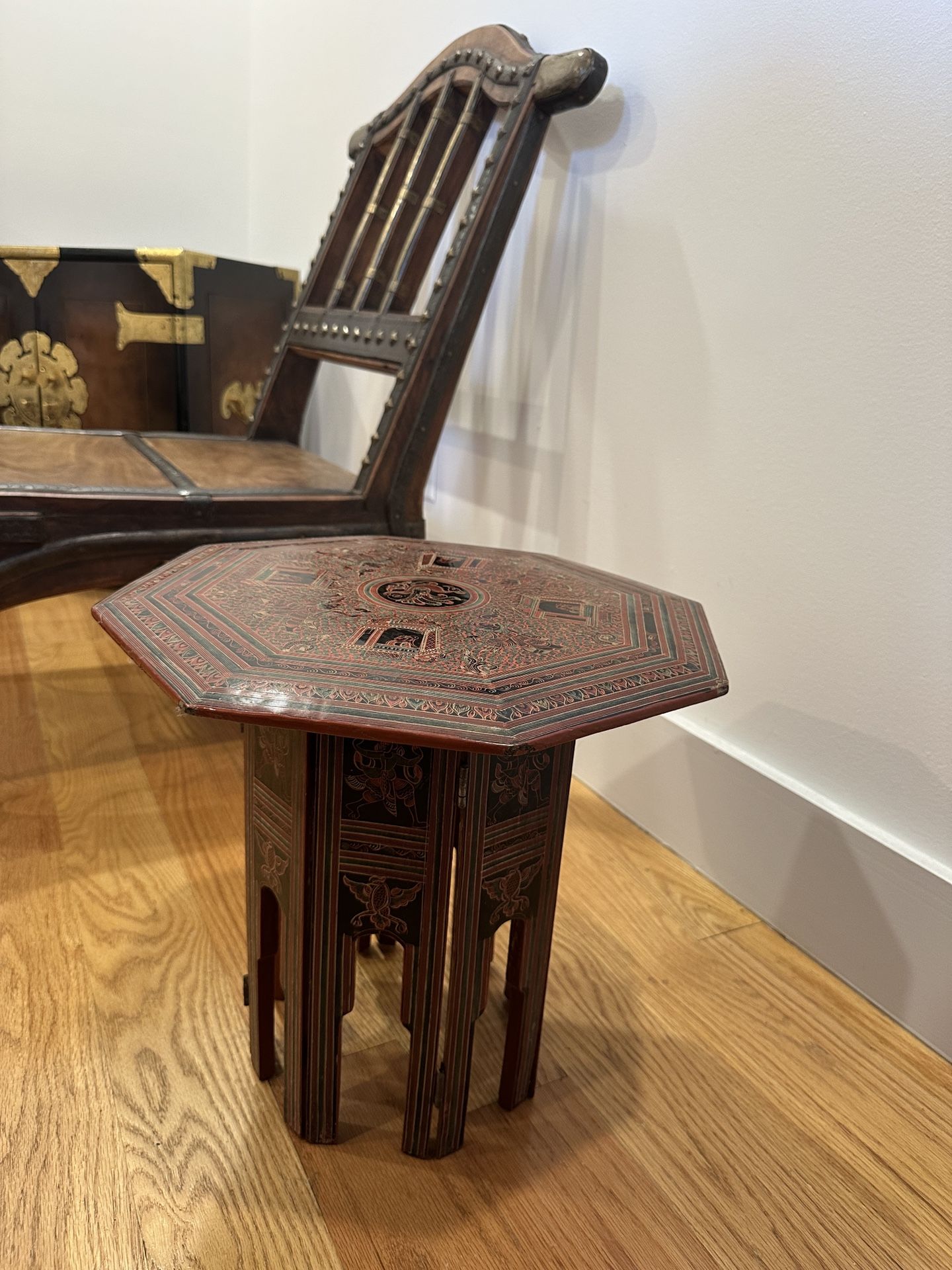 Burmese lacquered folding table - photo 3