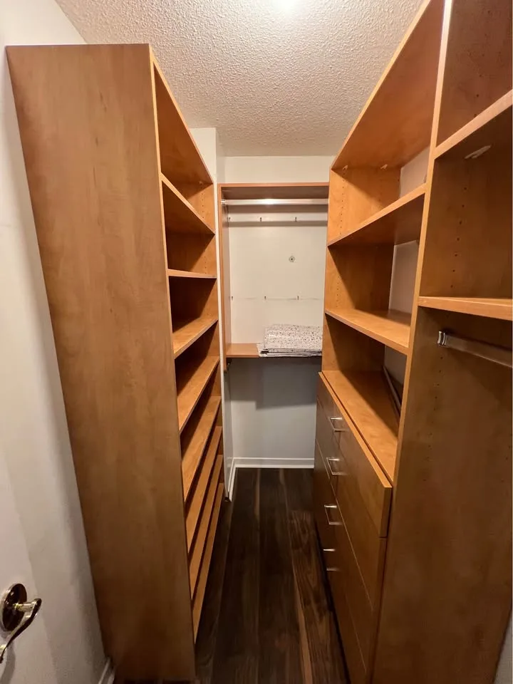 3 Beds 3 Baths - House image indicator(7)