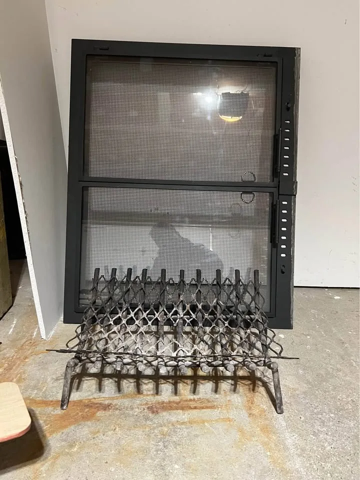 Wood fireplace cover 67 cm x 82 cm image indicator(2)