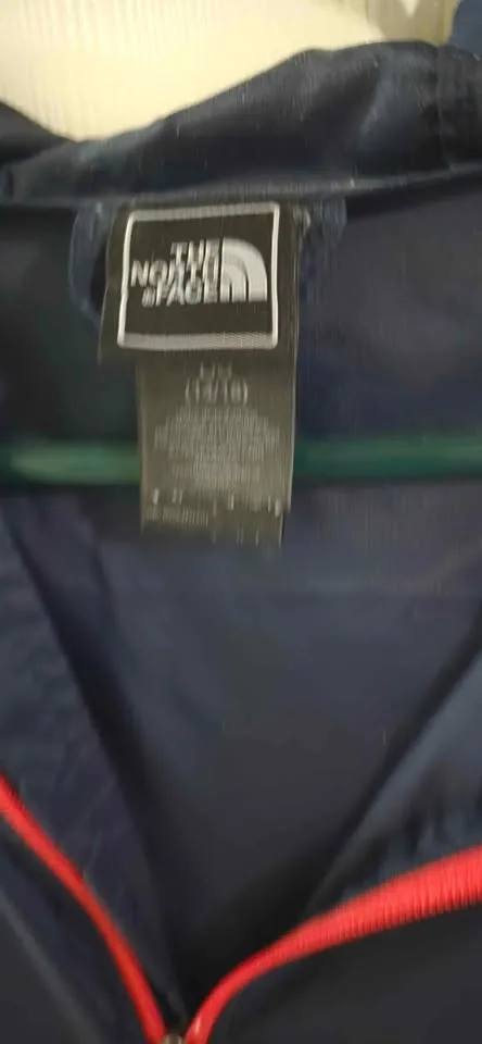 Kid's Northface rain jacket image indicator(3)