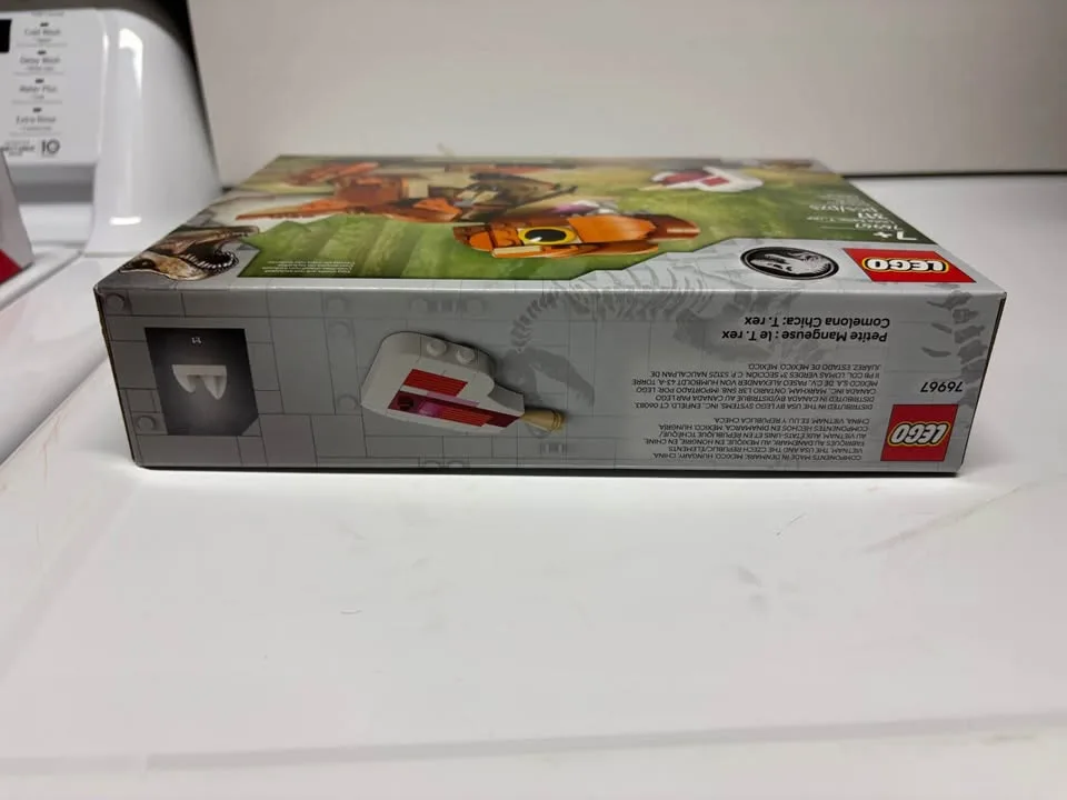 NIB LEGO Jurassic World Little Eatie: T. Rex 76967 image indicator(4)