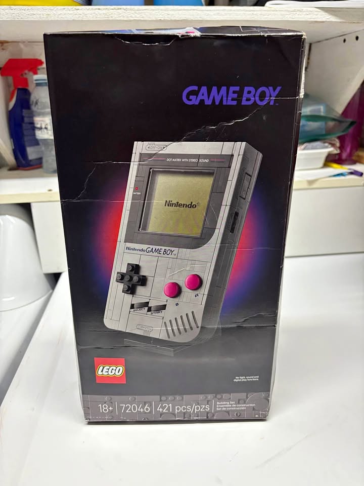 NIB LEGO Super Mario Game Boy - Retro Set 72046