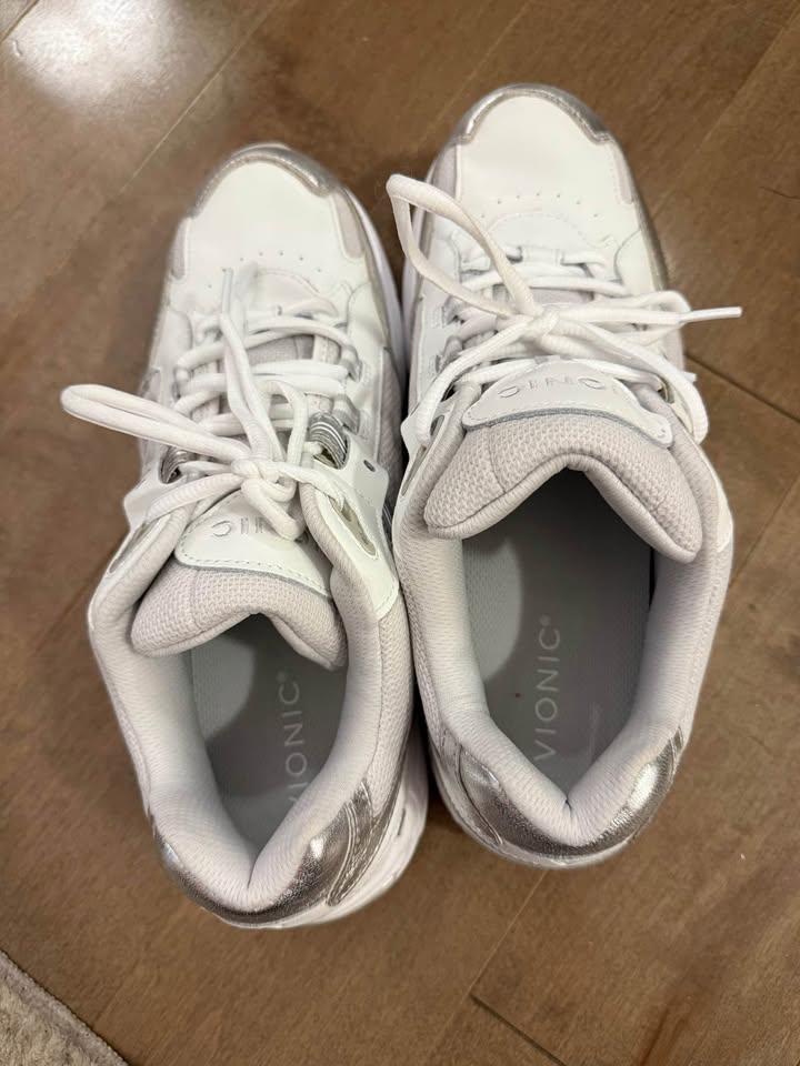 Vionic Women’s Chunky Walking Running White Shoes Size 10 - photo 3