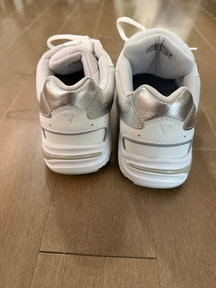 Vionic Women’s Chunky Walking Running White Shoes Size 10 image indicator(6)