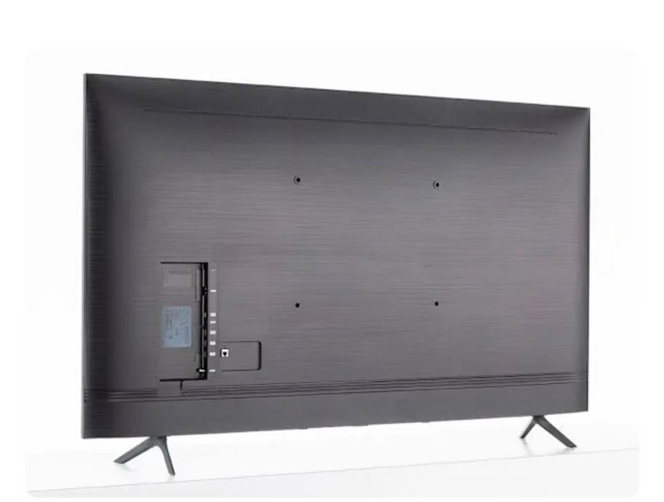 Samsung 65” 4K Smart TV – Excellent Condition! - photo 2