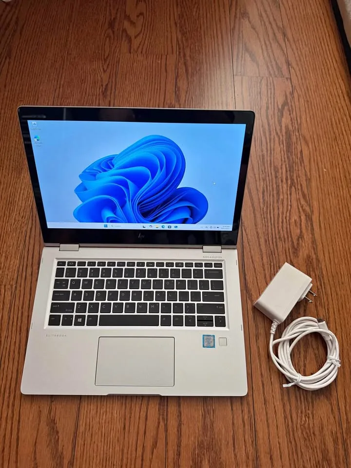 HP Elitebook 13.3"/I7/16G/512GB SSD/Touch/Touch ID/Good thumbnail