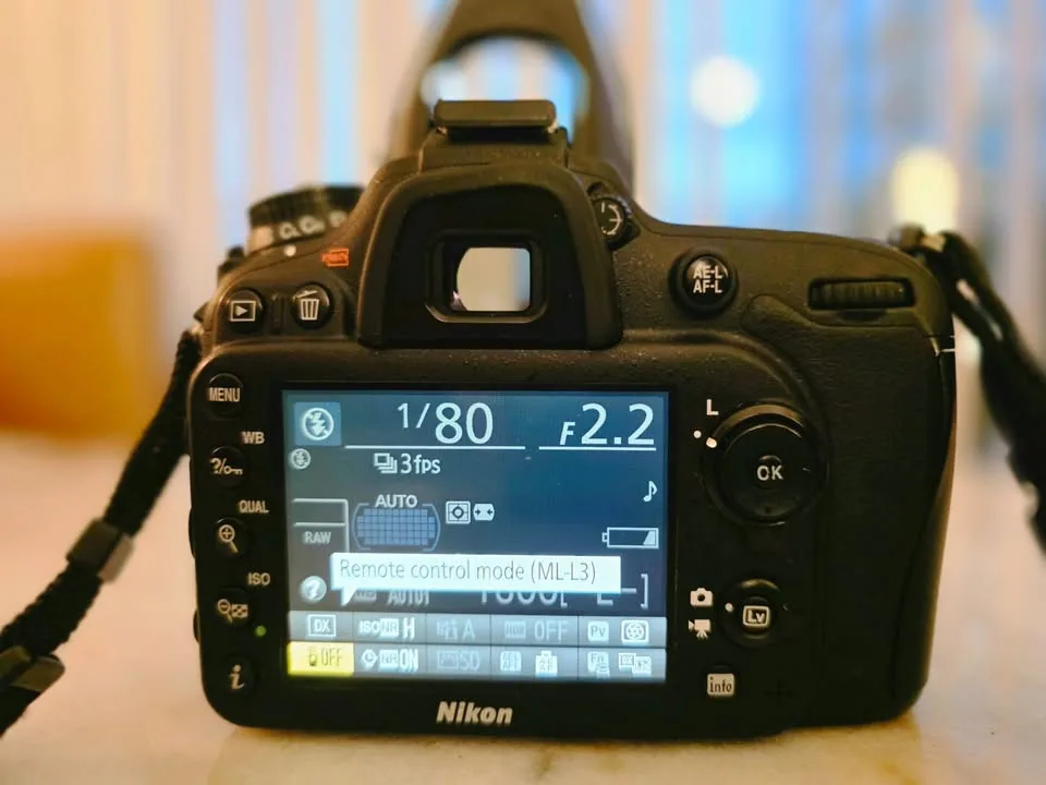 Nikon D7100 DSLR + Nikkor 85mm Lens - Excellent, Boxed image indicator(9)