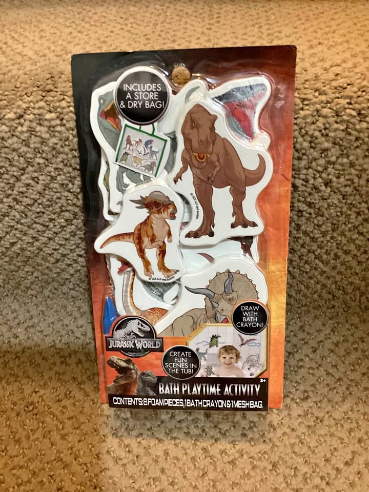Jurassic bath toys