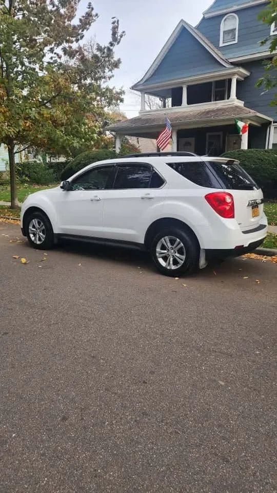 2014 Chevrolet Equinox AWD V4 · LT image indicator(3)
