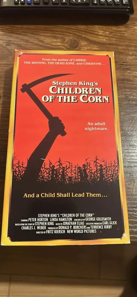 Vintage VHS 100+ horror,scifi,cult,comedy,action image indicator(3)