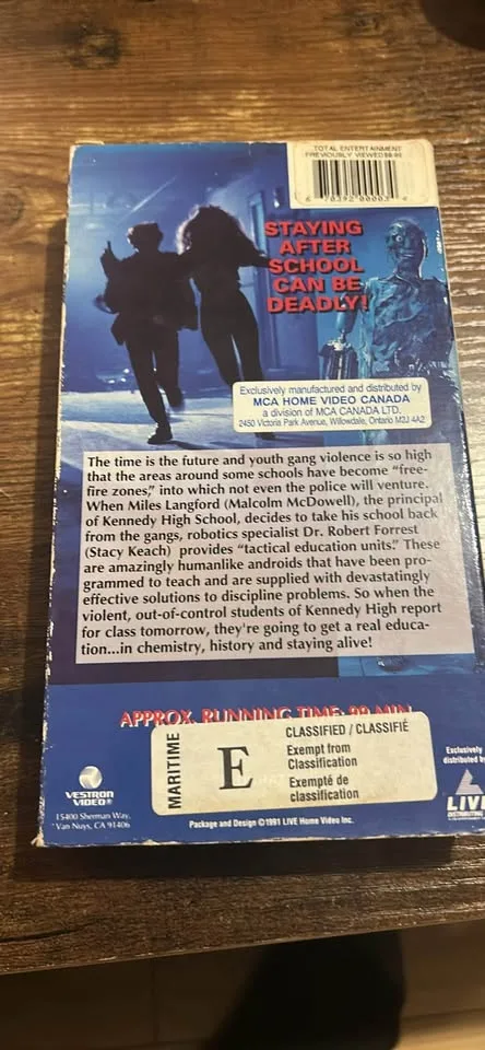 Vintage vhs class of 1999 sci-fi/horror image indicator(2)