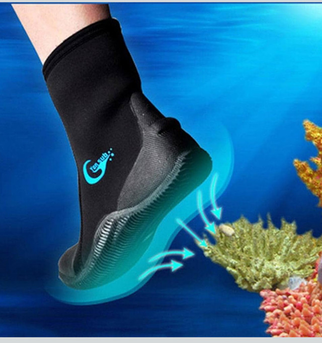Yon Sub Dive Boots! Size 9 - photo 3