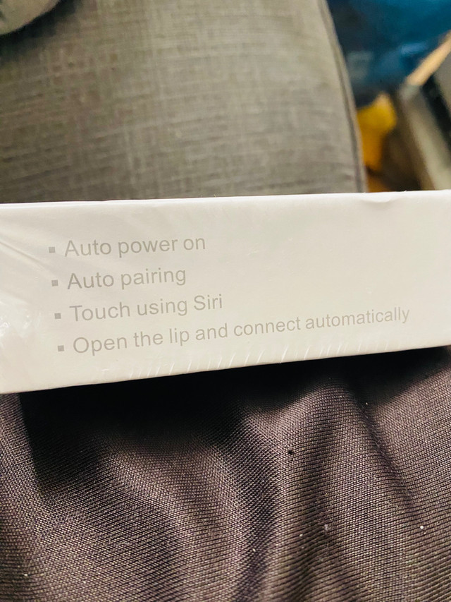 I12 White Wireless Earphones With Bluetooth 5.0 - photo 5