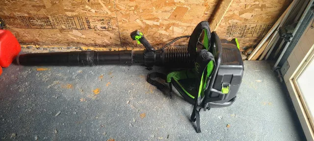 cordless greenworks backpack leaf blower image indicator(2)
