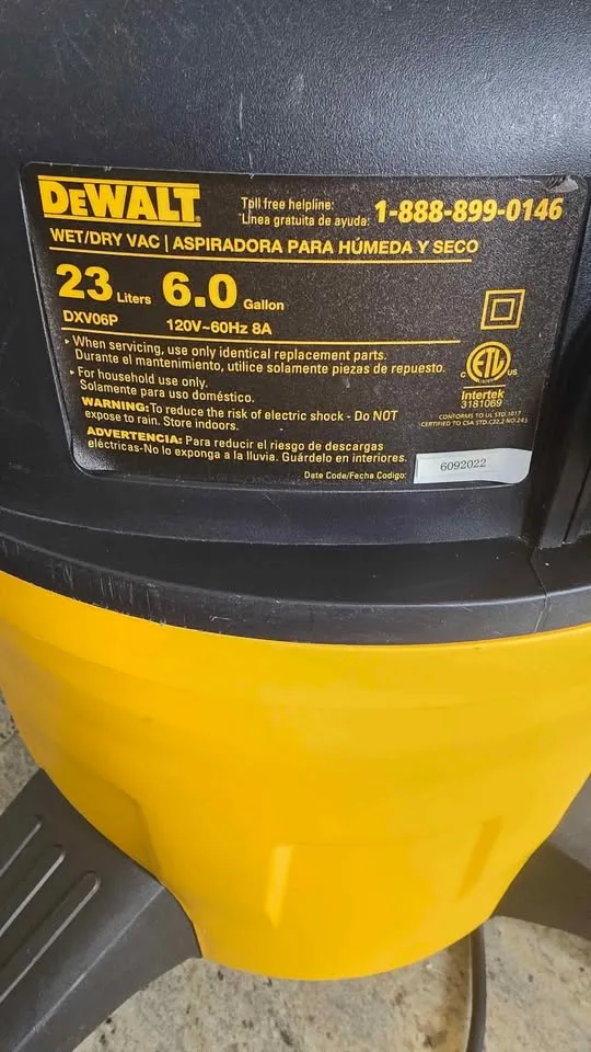 DeWalt Wet/Dry Vacuum – Model DXV06P (Like New) image indicator(2)