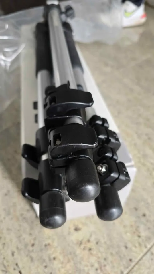 Manfrotto 190CL Tripod – Brand New image indicator(2)