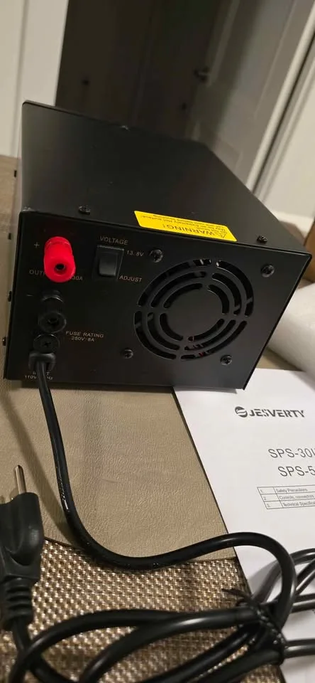 Universal Compact Bench DC Power Supply image indicator(7)