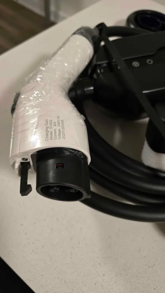 AIMILER Level 2 EV Charger – 32Amp image indicator(5)