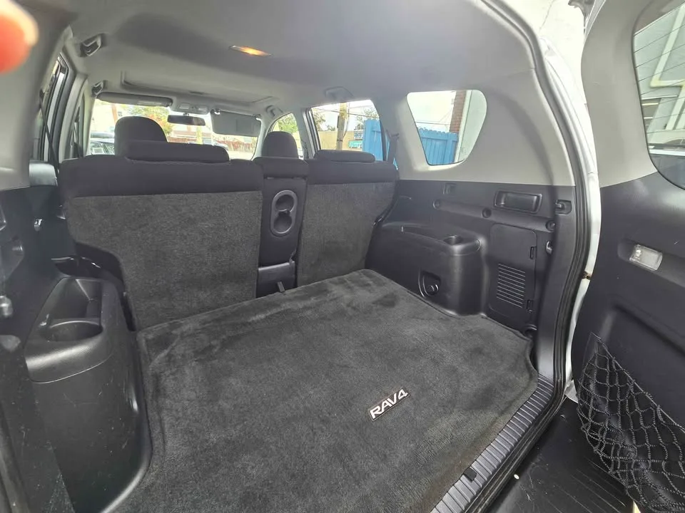 2009 Toyota RAV4 · "Sport" Sport Utility 4D image indicator(9)