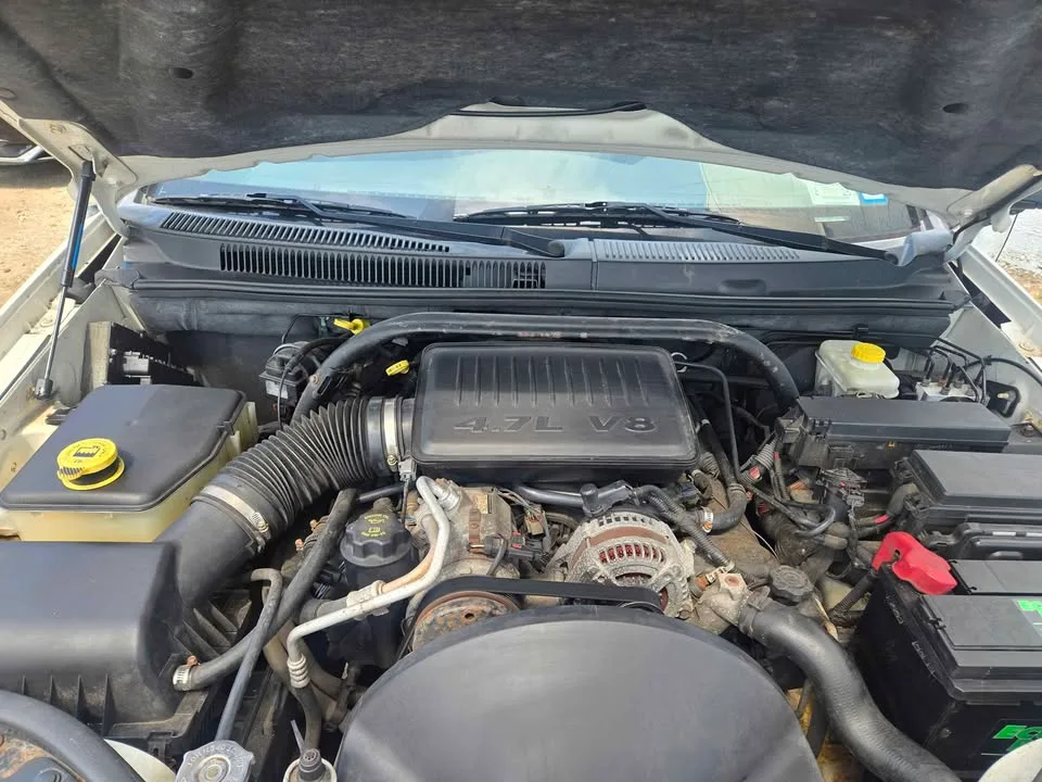 2005 Jeep Grand Cherokee Laredo X Sport Utility 4D image indicator(6)