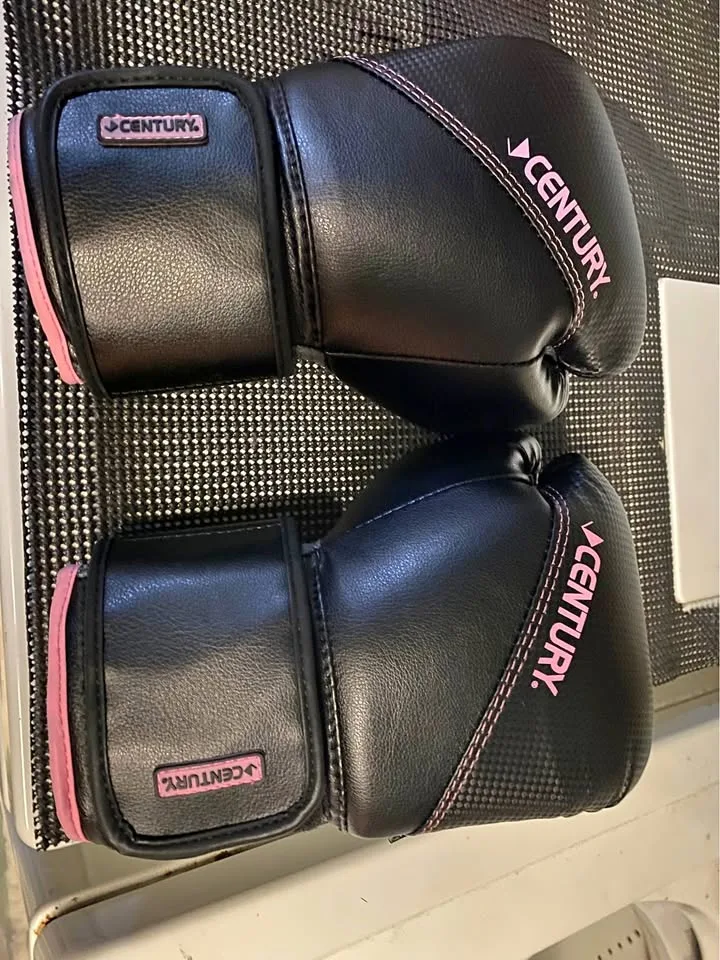 Women’s Boxing Gloves