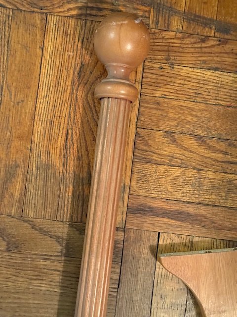 92" Fluted wood curtain rod with brackets - photo 2