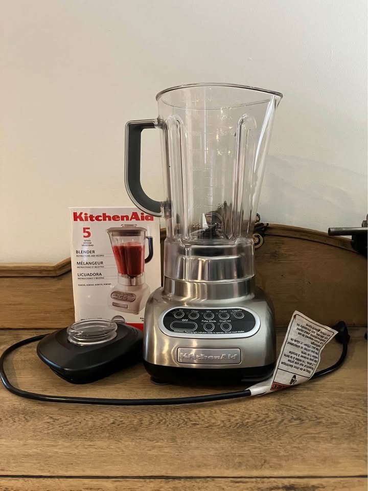 KitchenAid Custom Metallic Table Top Blender KSB580NK0