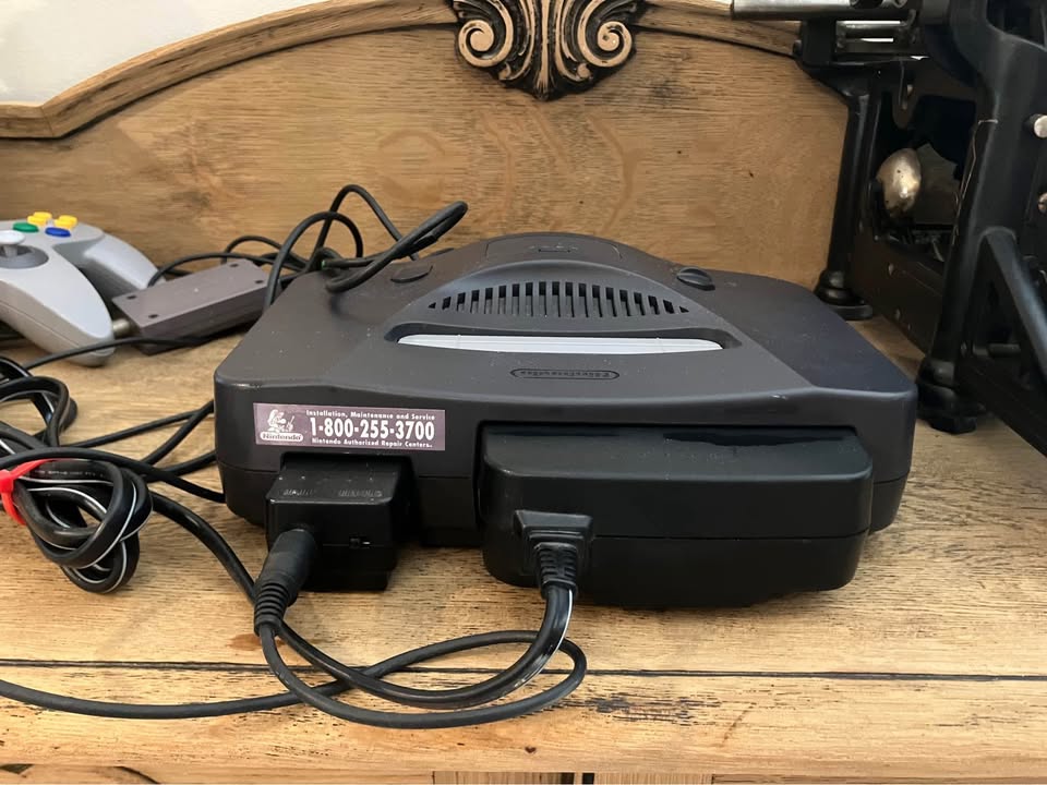Nintendo 64 System - photo 3