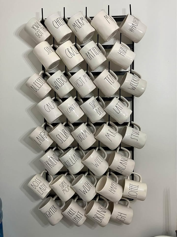 36 Peg Metal Wall Mug Rack