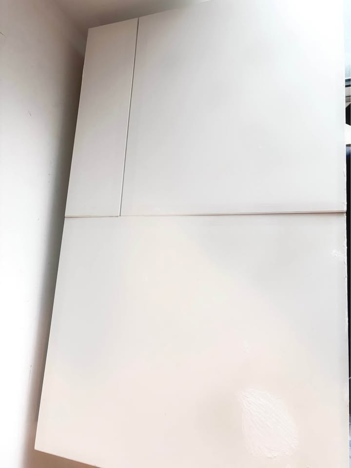 IKEA Makeup Table - photo 3