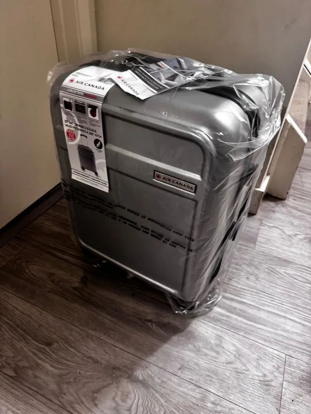 Air Canada Carry-on Luggage 🥕🥕 image indicator(5)