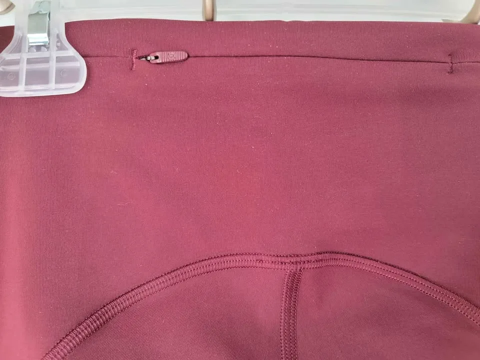 Lululemon Swift Speed (high rise) tight Size 2 image indicator(3)