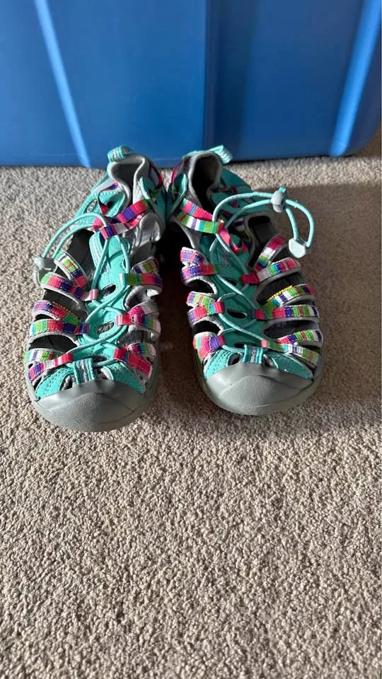 Used Childern’s Keen and Columbia Sandals thumbnail