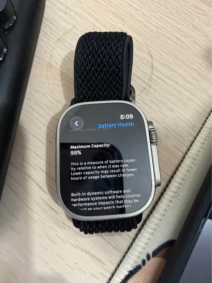Apple Watch Ultra 2 - photo 2