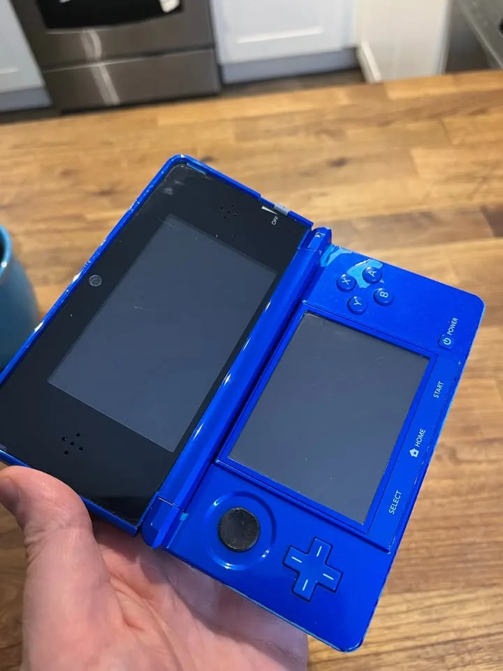 Nintendo 3DS (Cobalt Blue) image indicator(5)