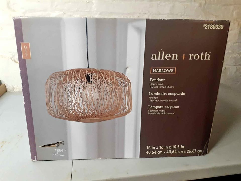 Pendant light