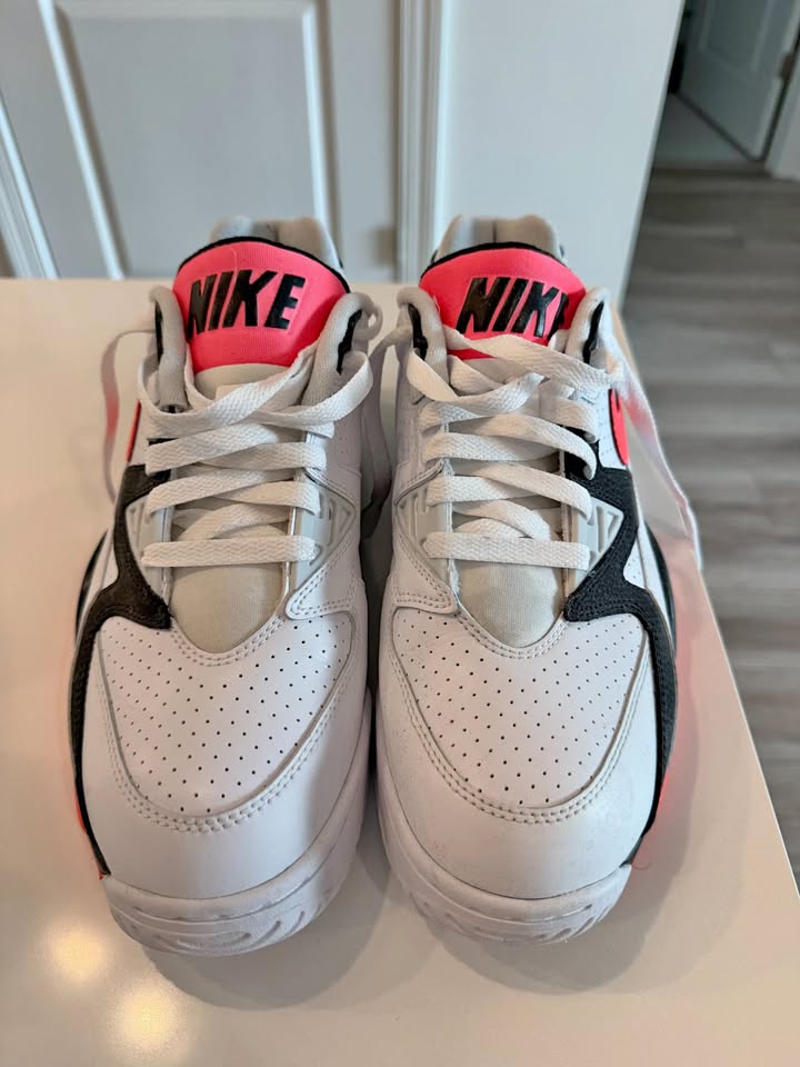 Nike Air Cross Trainer 3 Low - Size 9.5