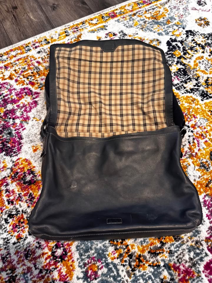 Levenger messenger Satchel - photo 2