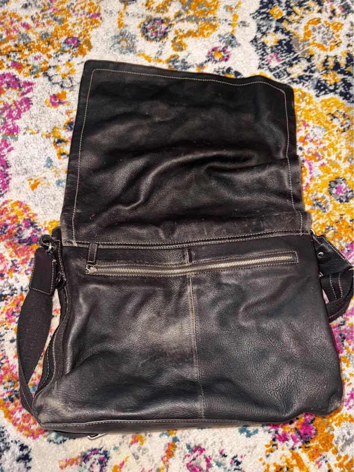 Levenger messenger Satchel - photo 4