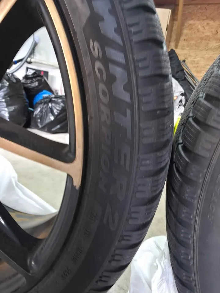 4 Winter Tires With Rims and TPMS (P2240R21) image indicator(3)