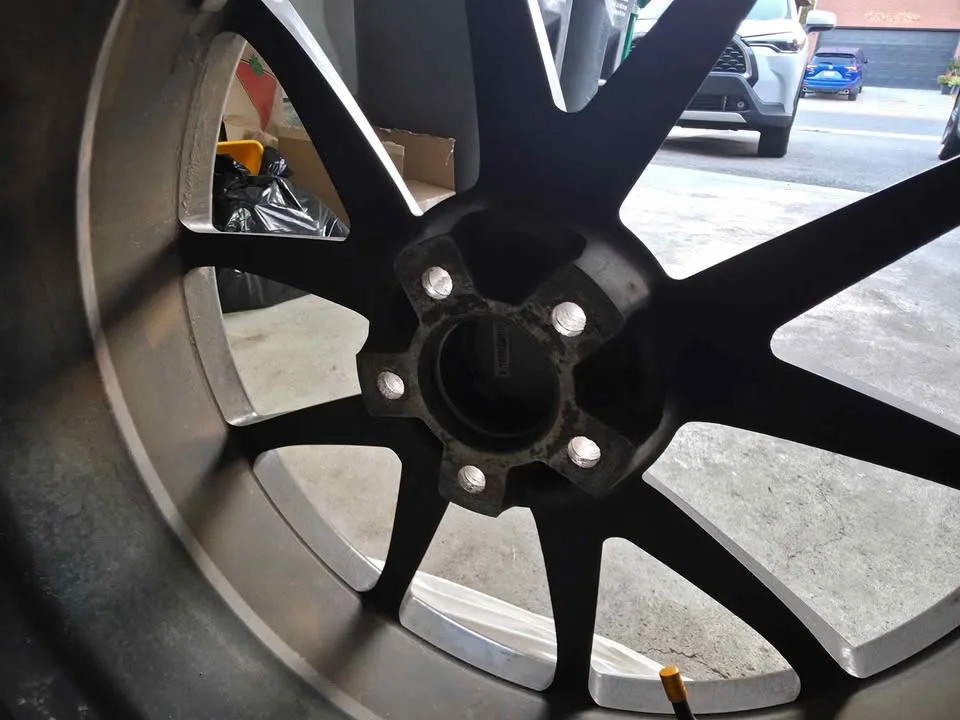 4 Winter Tires With Rims and TPMS (P2240R21) image indicator(8)
