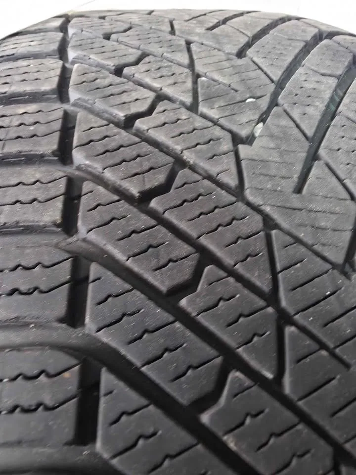 4 Winter Tires With Rims and TPMS (P2240R21) image indicator(10)