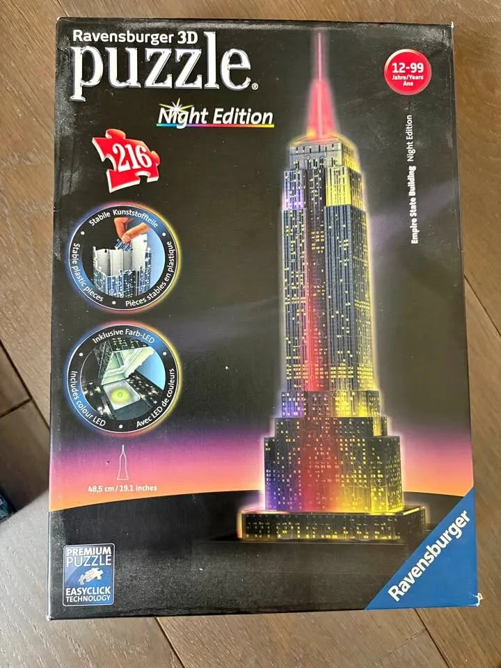Empire State 3D puzzle with color LED thumbnail