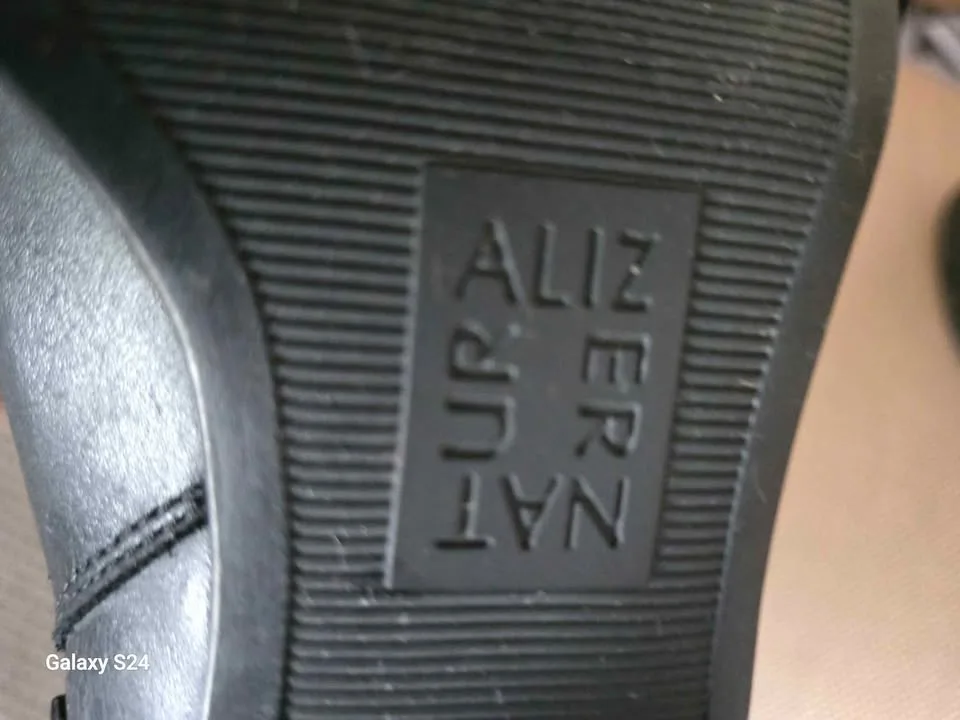 Naturalizer Low Boots image indicator(3)