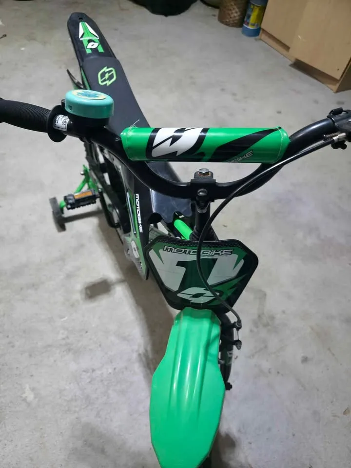 Hyper Bicycles 16" Motobike with Training Wheels for Kids ages 5 image indicator(3)